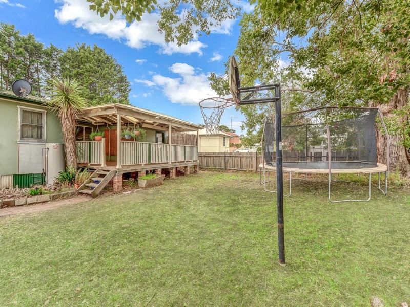 12 Burrawong Cres, Elderslie NSW 2570