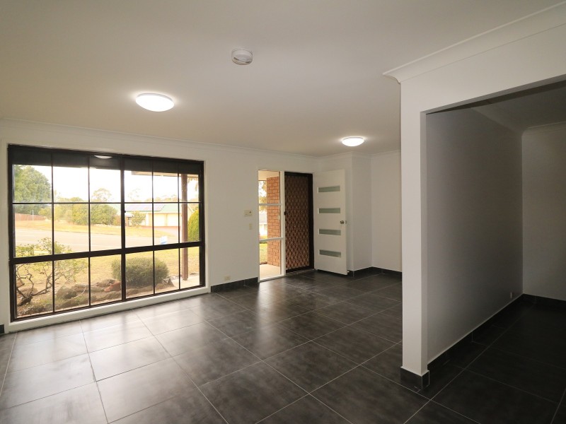 85 Crispsparkle Drive, Ambarvale NSW 2560