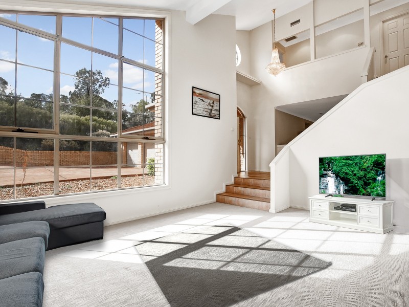 30 Glen Alpine Dr, Glen Alpine NSW 2560