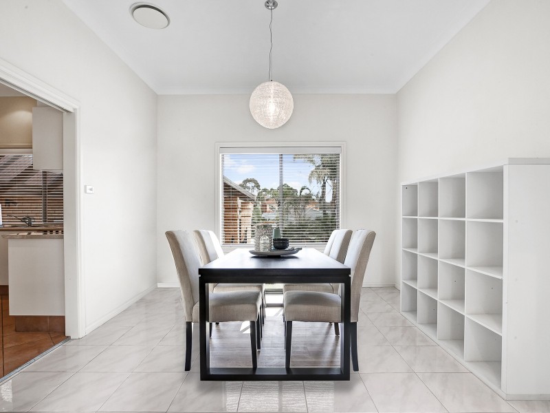 30 Glen Alpine Dr, Glen Alpine NSW 2560