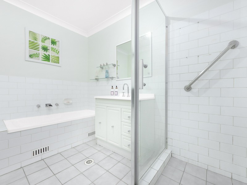62B Hurricane Dr, Raby NSW 2566