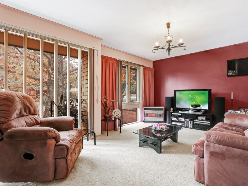 21 Coachwood Cres, Bradbury NSW 2560