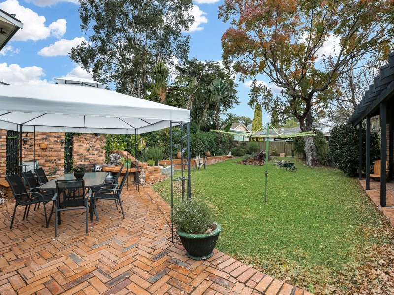 21 Coachwood Cres, Bradbury NSW 2560