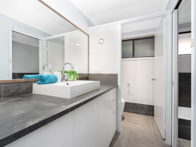 24 Spitfire Dr, Raby NSW 2566