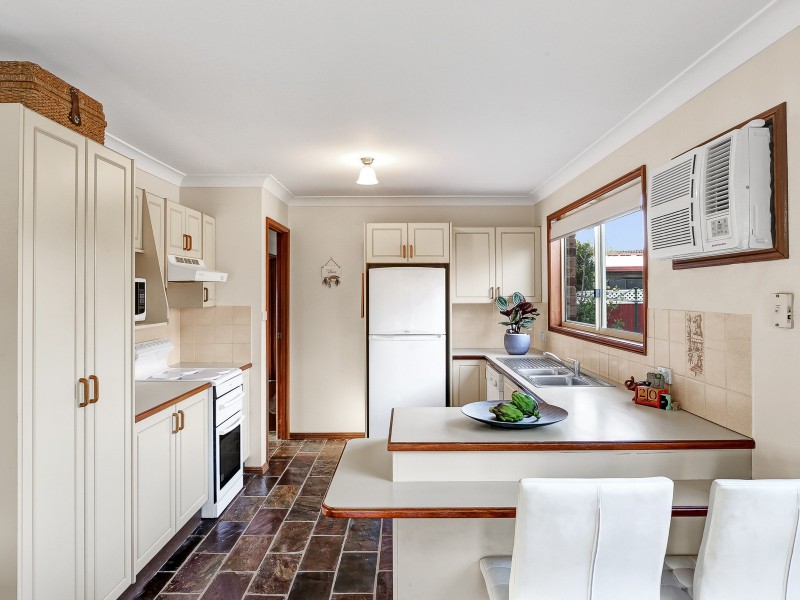 27  Colorado St, Kearns NSW 2558