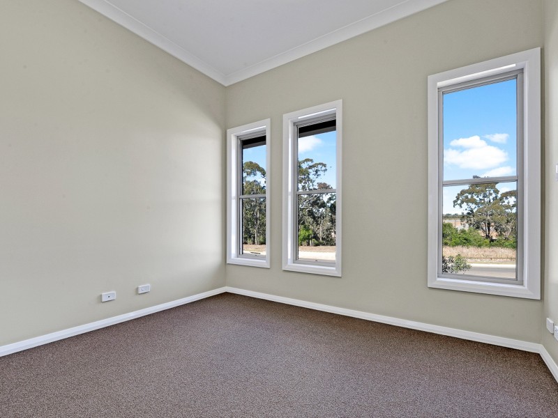 24A  Orion St, Campbelltown NSW 2560