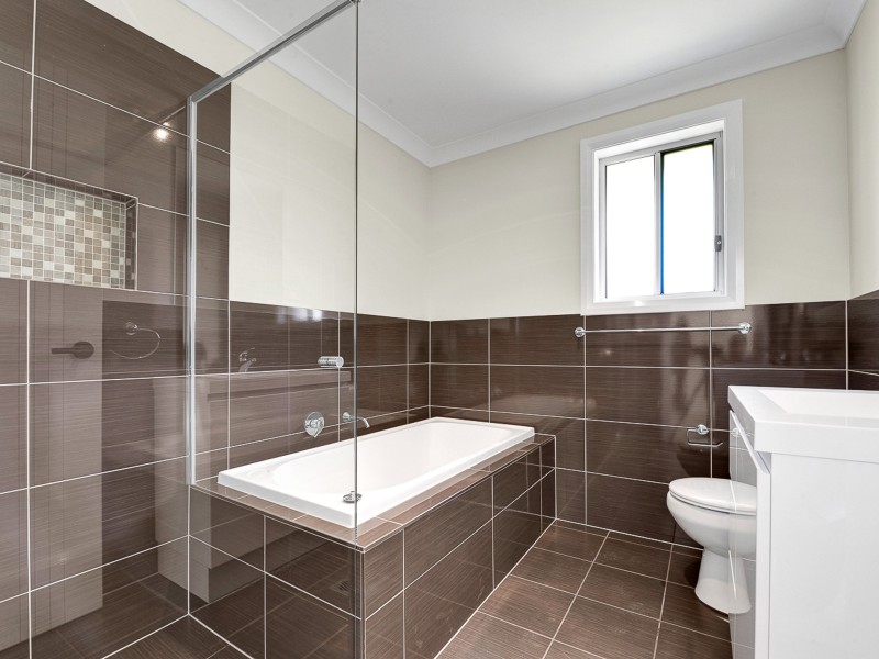 24A  Orion St, Campbelltown NSW 2560