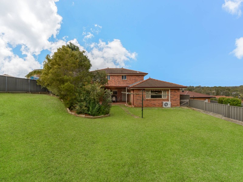11 Dawkins Pl, Ambarvale NSW 2560