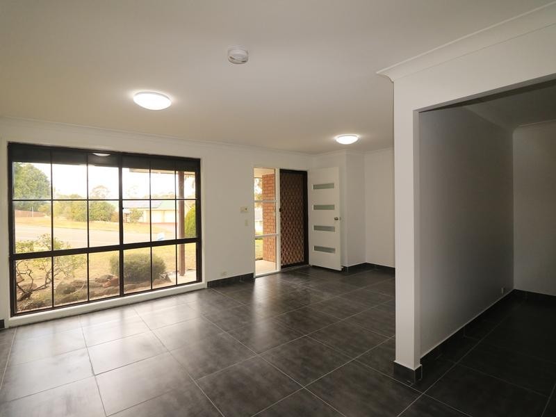 85 Crispsparkle Drive, Ambarvale NSW 2560