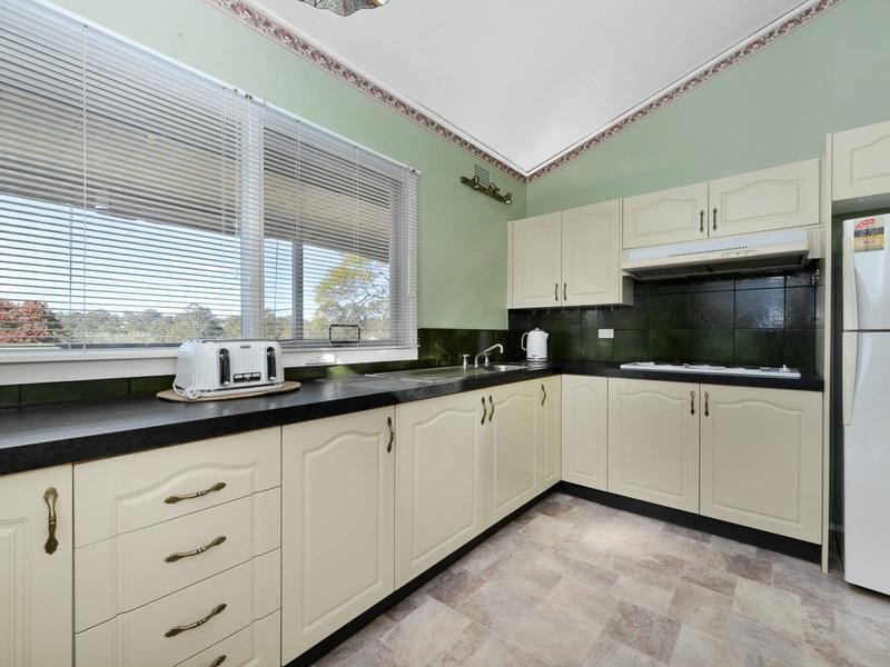 40 Fern Ave, Bradbury NSW 2560