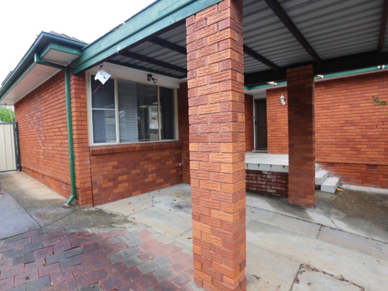 10 Lewis Street, Bradbury NSW 2560