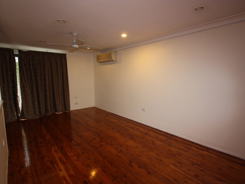 3 Moonstone Place, Eagle Vale NSW 2558