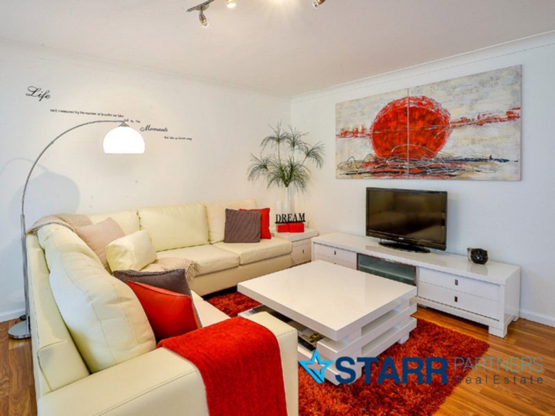 34 Holman Pl, St Helens Park NSW 2560