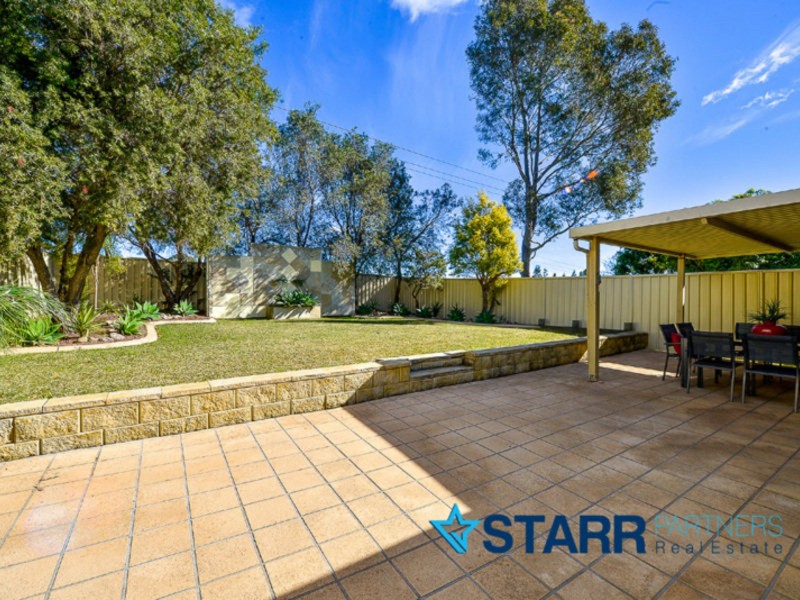 34 Holman Pl, St Helens Park NSW 2560