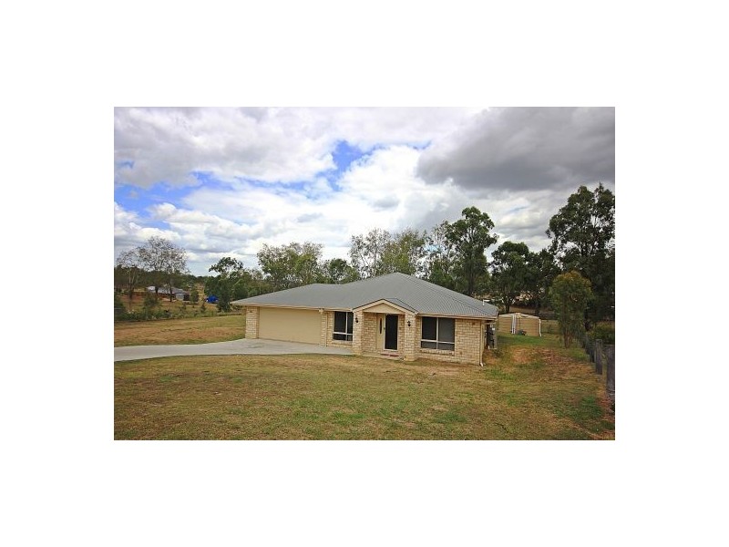 5 Riley Court, Kensington Grove QLD 4341