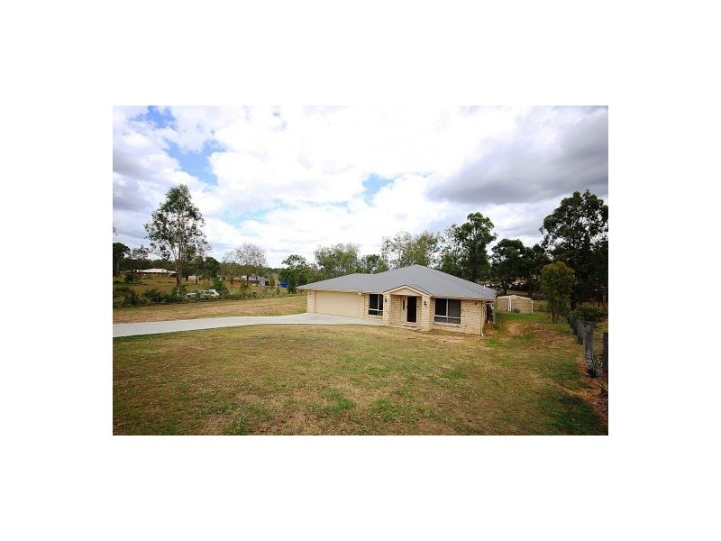 5 Riley Court, Kensington Grove QLD 4341