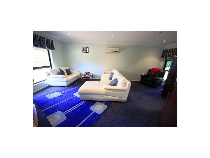 54 Parklea Drive, Placid Hills QLD 4343