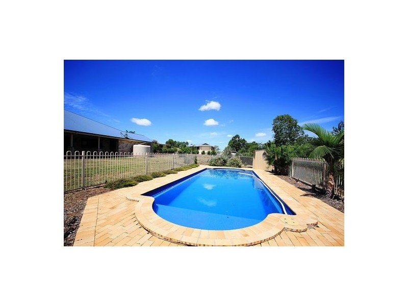 54 Parklea Drive, Placid Hills QLD 4343