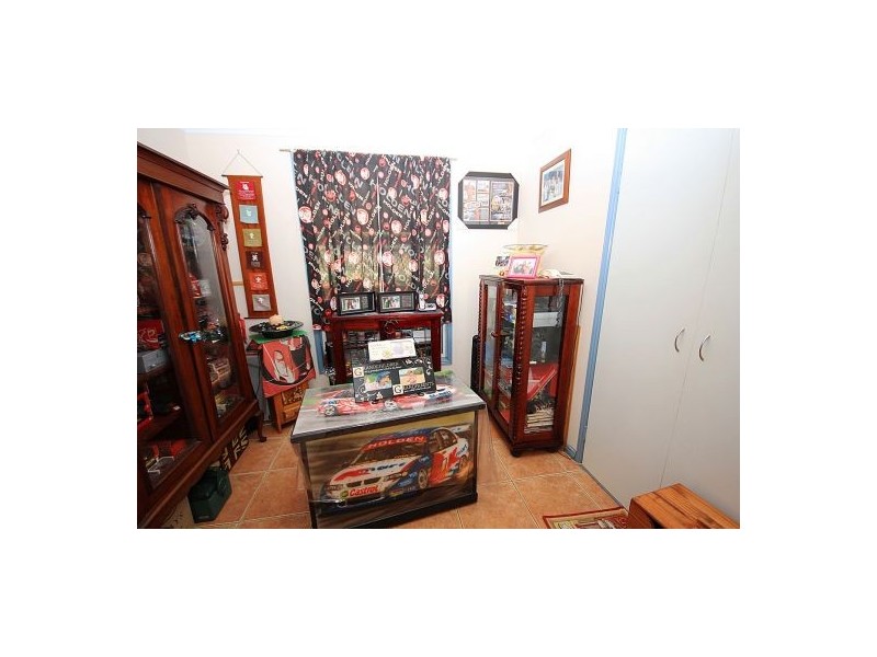252 Left Hand Branch Road, Lefthand Branch QLD 4343