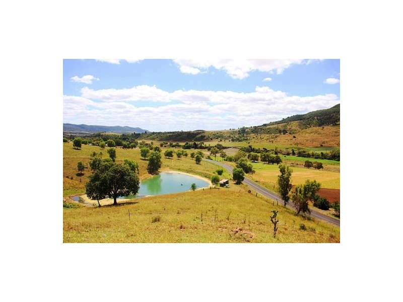 252 Left Hand Branch Road, Lefthand Branch QLD 4343