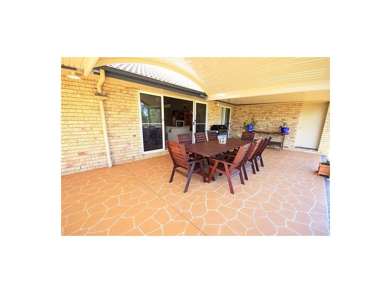12 Baker Finch Place, Kensington Grove QLD 4341