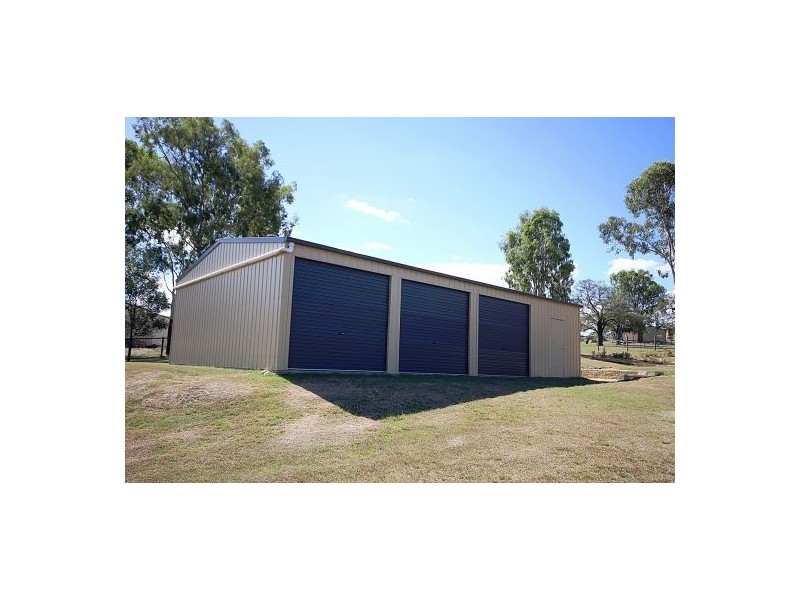 12 Baker Finch Place, Kensington Grove QLD 4341