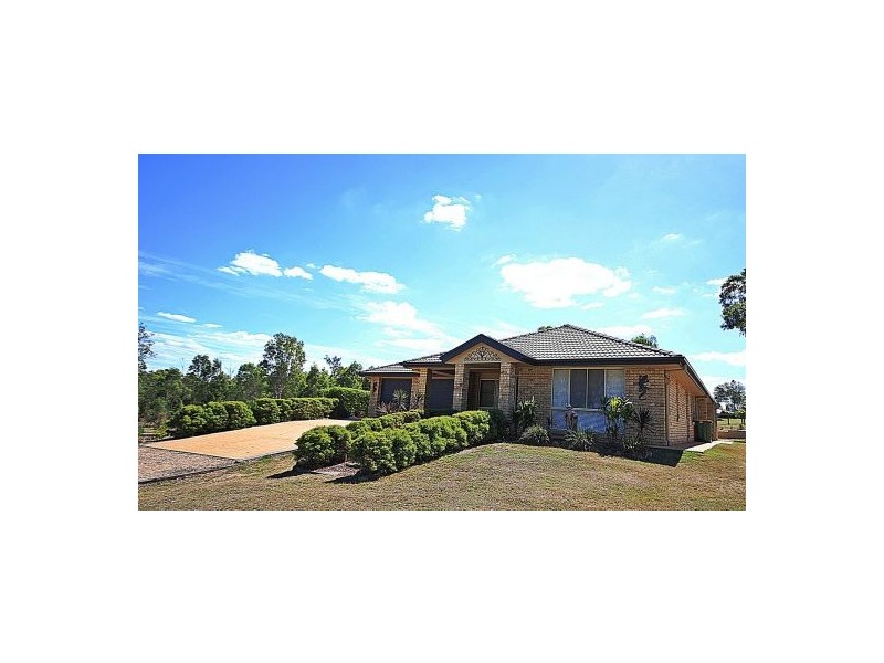 12 Baker Finch Place, Kensington Grove QLD 4341