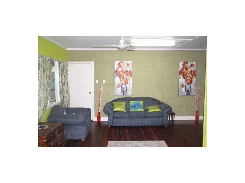 25 Station Street, Helidon QLD 4344