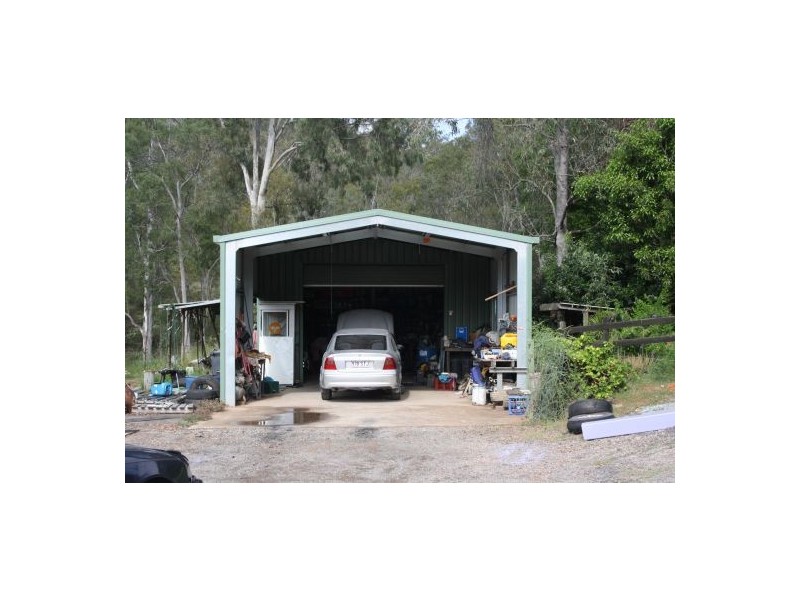 105 Sutcliffes Road, Upper Flagstone QLD 4344