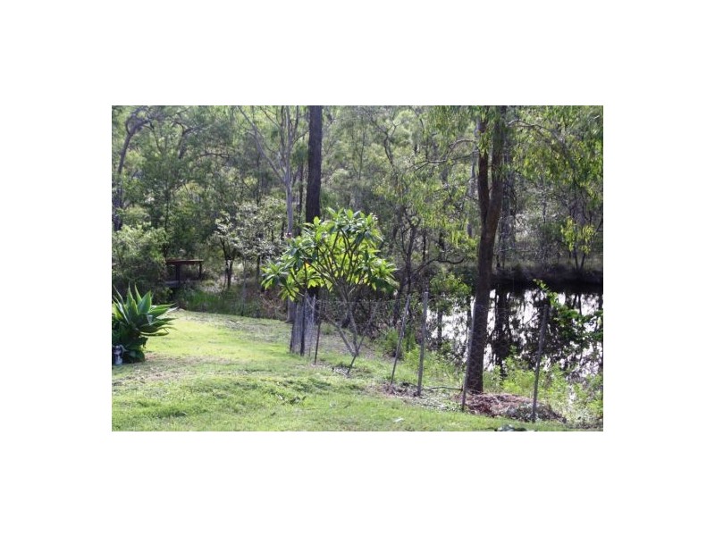 18 Clive Crescent, Withcott QLD 4352