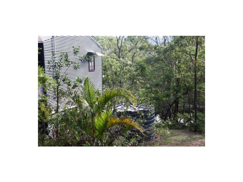 18 Clive Crescent, Withcott QLD 4352