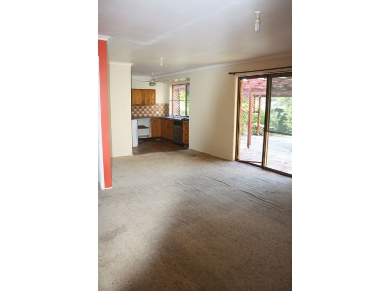 18 Laidley, Helidon QLD 4344