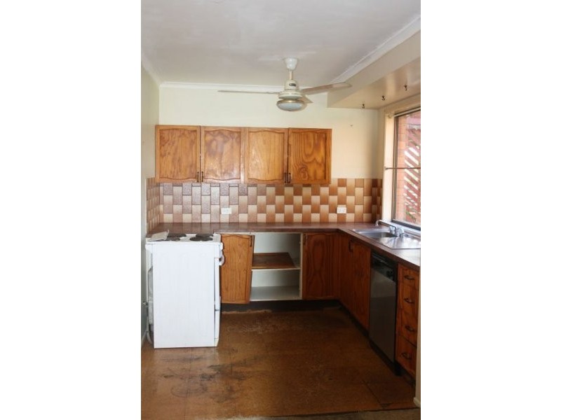 18 Laidley, Helidon QLD 4344