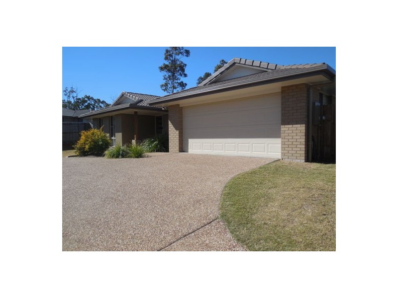8 Paige Place, Helidon QLD 4344