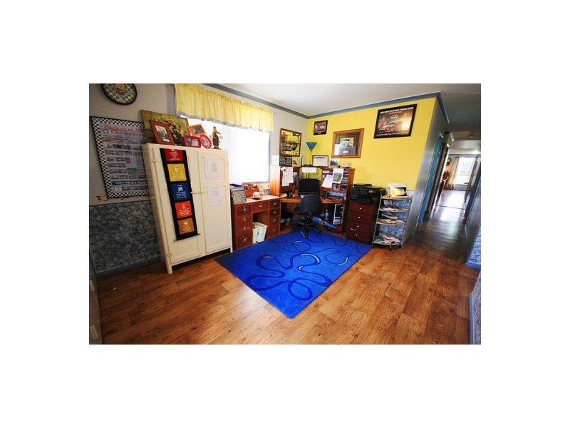 252 Left Hand Branch Rd, Mount Sylvia QLD 4343