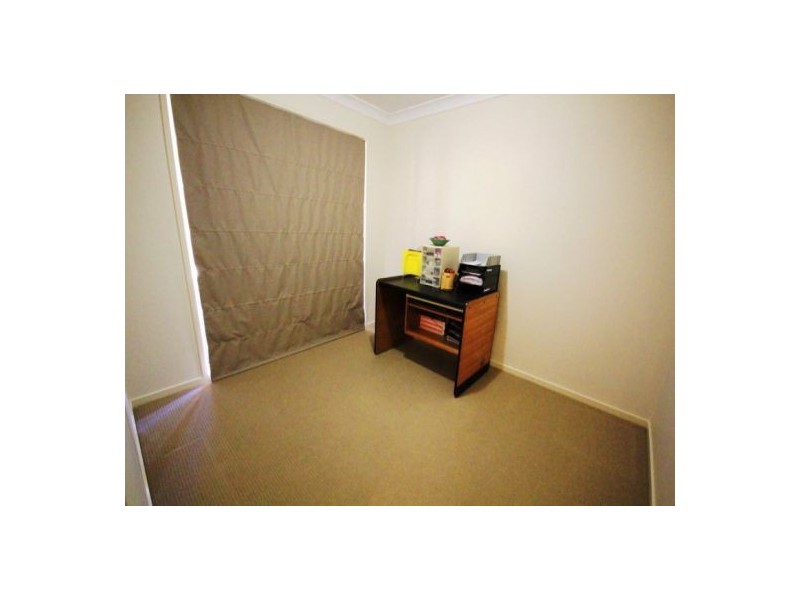 12 Baker Finch Court, Kensington Grove QLD 4341
