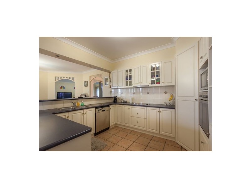 3 Belmore Drive, Withcott QLD 4352