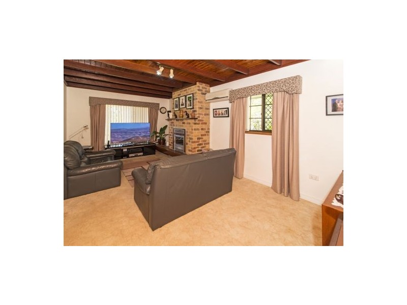 9 Squires Road, Lockyer QLD 4344