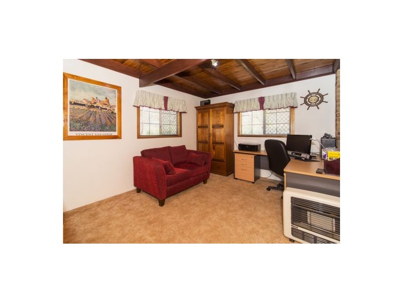 9 Squires Road, Lockyer QLD 4344