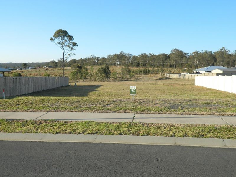 8 Cedarwood Drive, Crows Nest QLD 4355