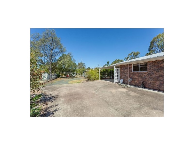 16 Stewart Street, Withcott QLD 4352
