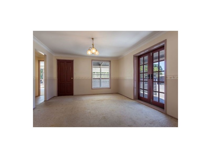16 Stewart Street, Withcott QLD 4352