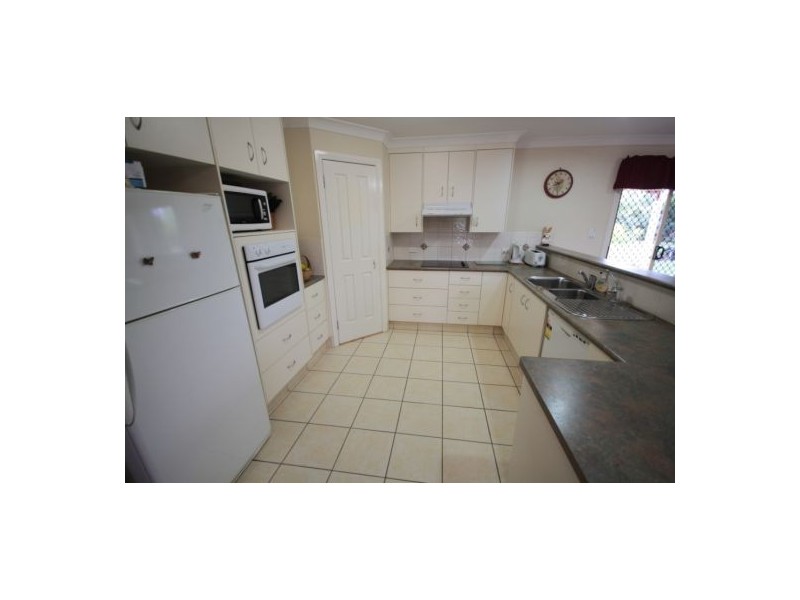 11 Bradton Court, Withcott QLD 4352