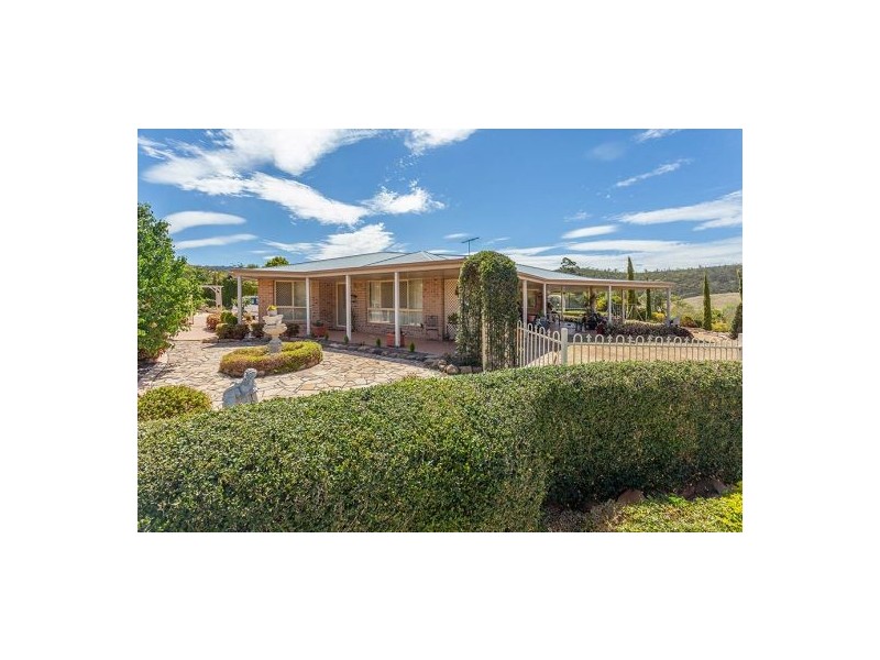 10 Debra Street, Withcott QLD 4352