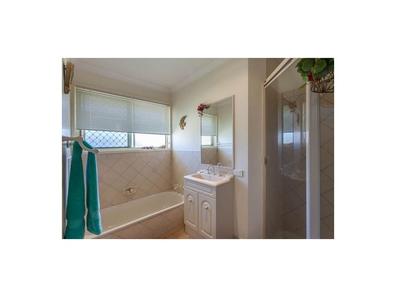 10 Debra Street, Withcott QLD 4352