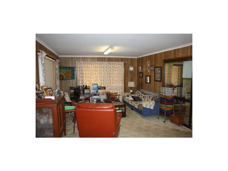 2 Bradton Court, Withcott QLD 4352