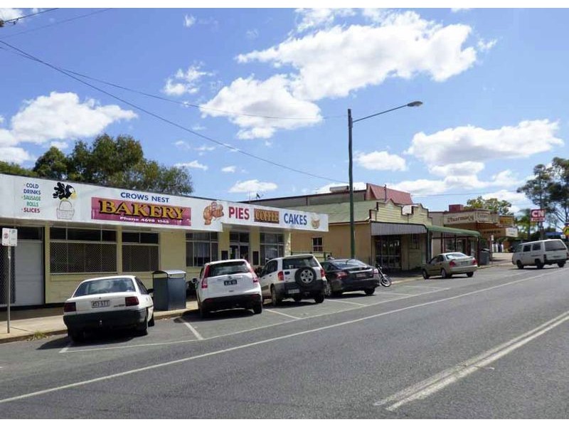 18 Devoncourt Road, Crows Nest QLD 4355