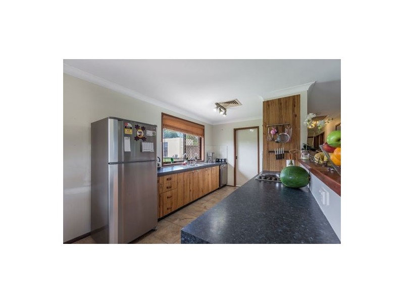 4 Elizabeth Street, Withcott QLD 4352