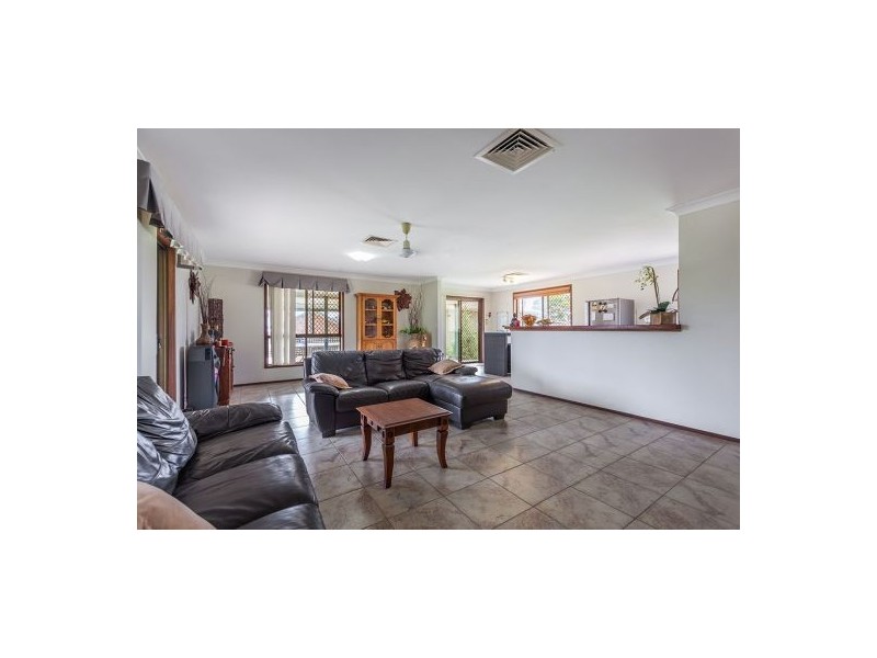 4 Elizabeth Street, Withcott QLD 4352