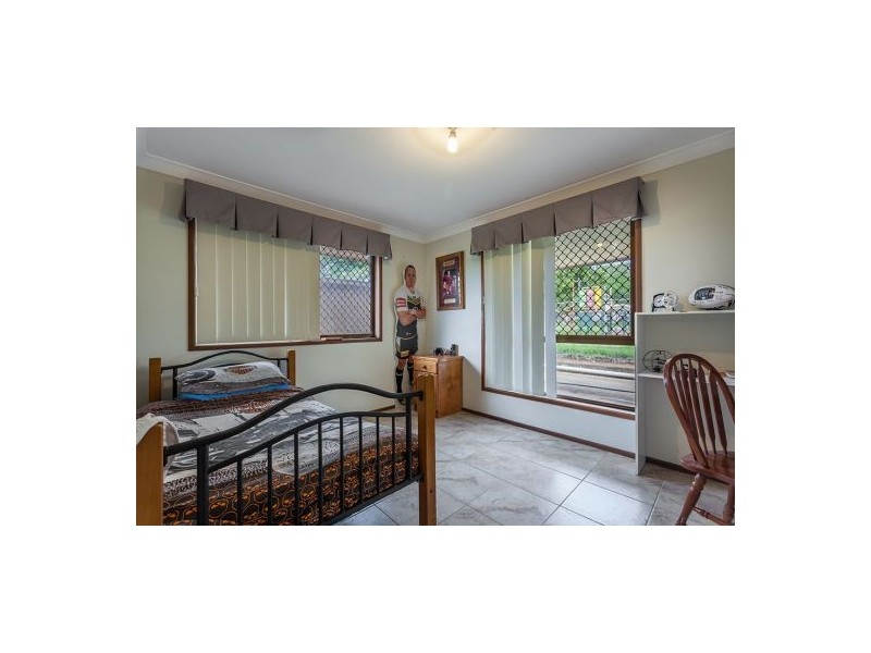 4 Elizabeth Street, Withcott QLD 4352